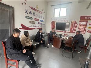 市农科院调研指导示范点建设及春耕备耕工作
